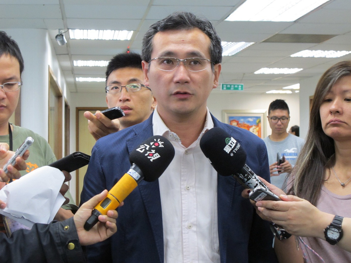 民進黨發言人鄭運鵬22日表示，主席蔡英文23日將前往拜會前主席蘇貞昌。圖：林朝億/攝