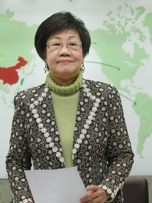 前副總統呂秀蓮今（7）日上午召開記者會，發起「向牛肉說No」運動，因為唯有不吃牛肉，讓牛肉市場垮掉，才能真正抗拒美國壓力。圖片來源：中央社資料照片