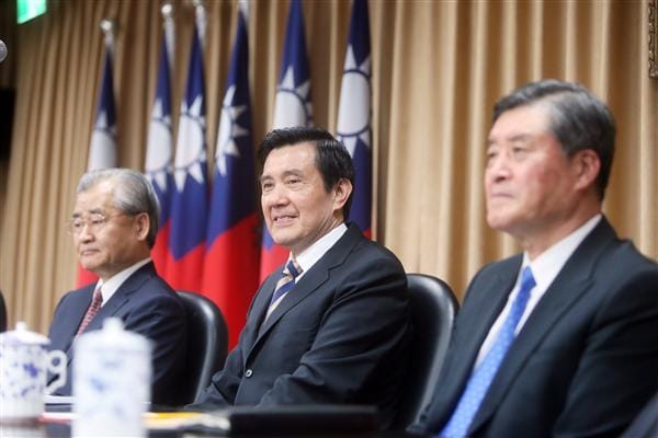 總統馬英九29日再度重申九二共識的重要性，但連他自己都說不清楚，所謂「一中各表」到底體現在何處。圖：總統府提供