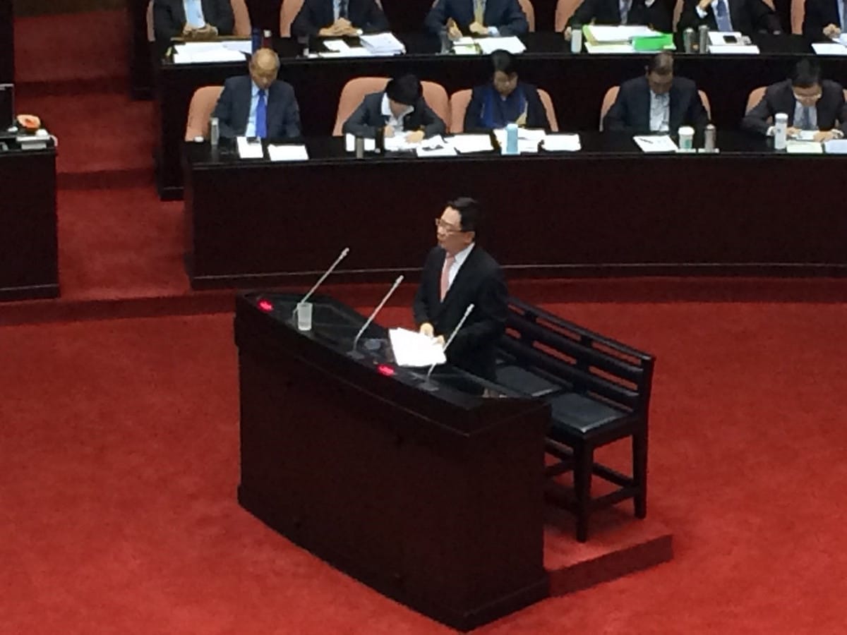 國民黨立委蔡正元13日表示，若簽署TPP，可能引發「太陽豬運動」。圖：符芳碩/攝