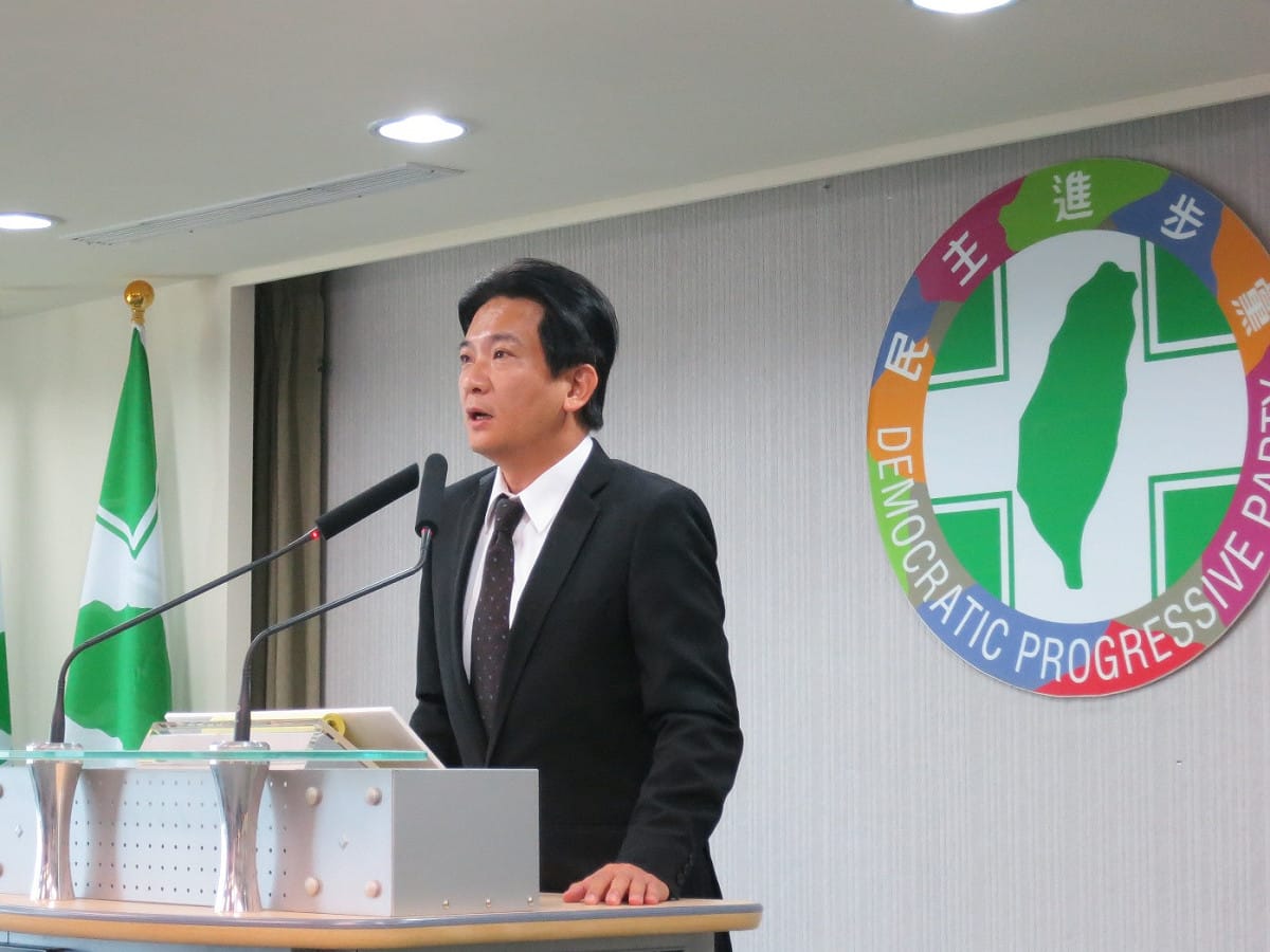 有關黑道集體入黨的傳聞，民進黨發言人林俊憲表示，不知從何而來、也不知有何事證。圖：新頭殼資料照片。
