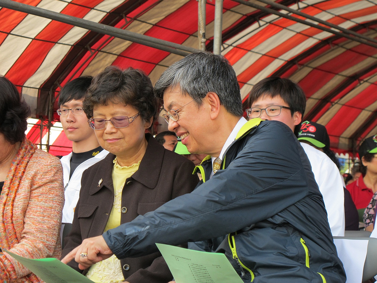 民進黨副總統候選人陳建仁夫人羅鳳蘋5日陪同夫婿出席全國基督徒後援會成立大會。圖：林朝億/攝