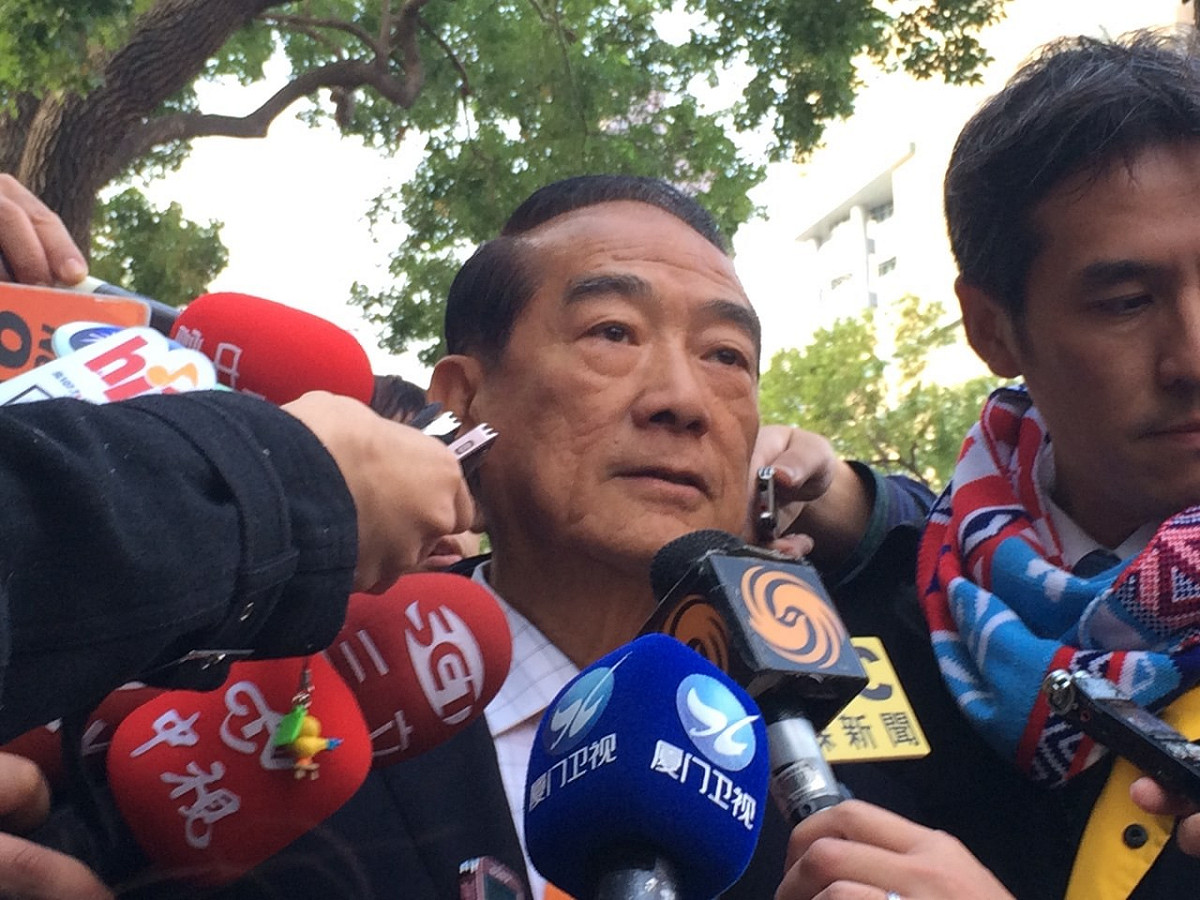 親民黨總統候選人宋楚瑜10日在臉書上指出，將提出3項節流措施，實現學貸免息的政見。圖：新頭殼資料照片