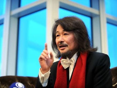 施明德認為，總統候選人不應該躲在另一個女人背後，應該透明化，說明性向，顯然他不覺得質疑蔡英文性向有錯。資料照片：中央社
