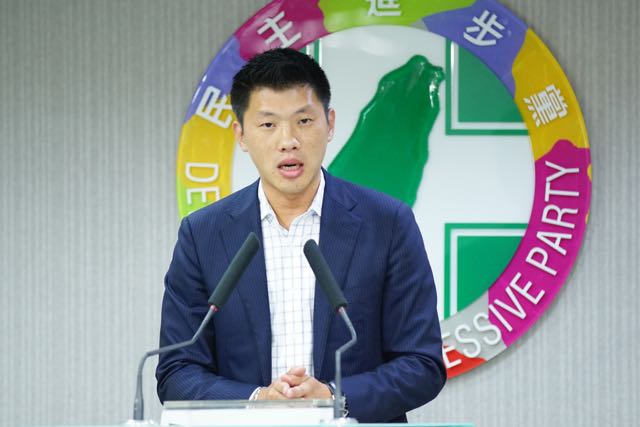 民進黨發言人王閩生30日表示，針對頂新案，國民黨對政府的失職與失能不思檢討反省，反而一再抹黑造謠，令人遺憾。圖：民進黨提供