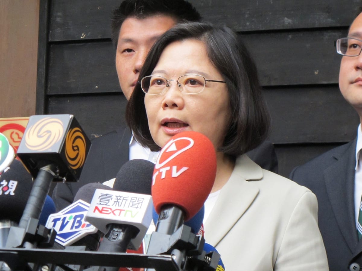 民進黨主席蔡英文21日出席新移民支持小英之友會時表示，希望有一天新移民之子可以當黨主席、也可以選總統。圖：林朝億/攝