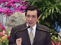 總統馬英九今(10)日在總統府接見亞洲台灣商會聯合總會回國訪問團時表示，反黑箱服貿學生霸占立法院議場讓國會24天沒辦法開會，「這絕對不是一個正常的民主國家可以接受的事情。」圖：中央社