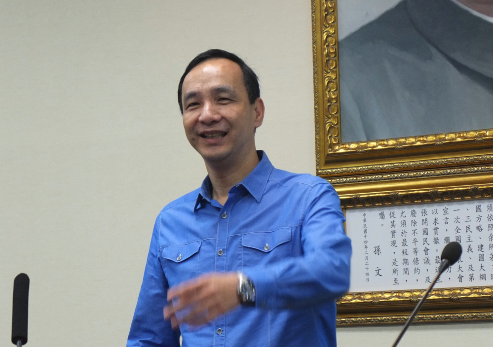 針對立法院副院長洪秀柱22日下午將缺席國民黨黨慶大會，國民黨主席朱立倫只說，他不曉得，會再去聯絡。圖：翁嫆琄/攝