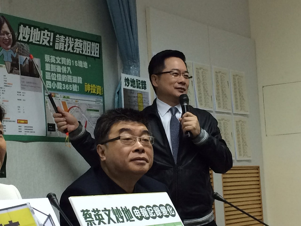 國民黨立委蔡正元10日說，綠營支持的首都改革陣線是叛徒大聯盟。圖：符芳碩/攝