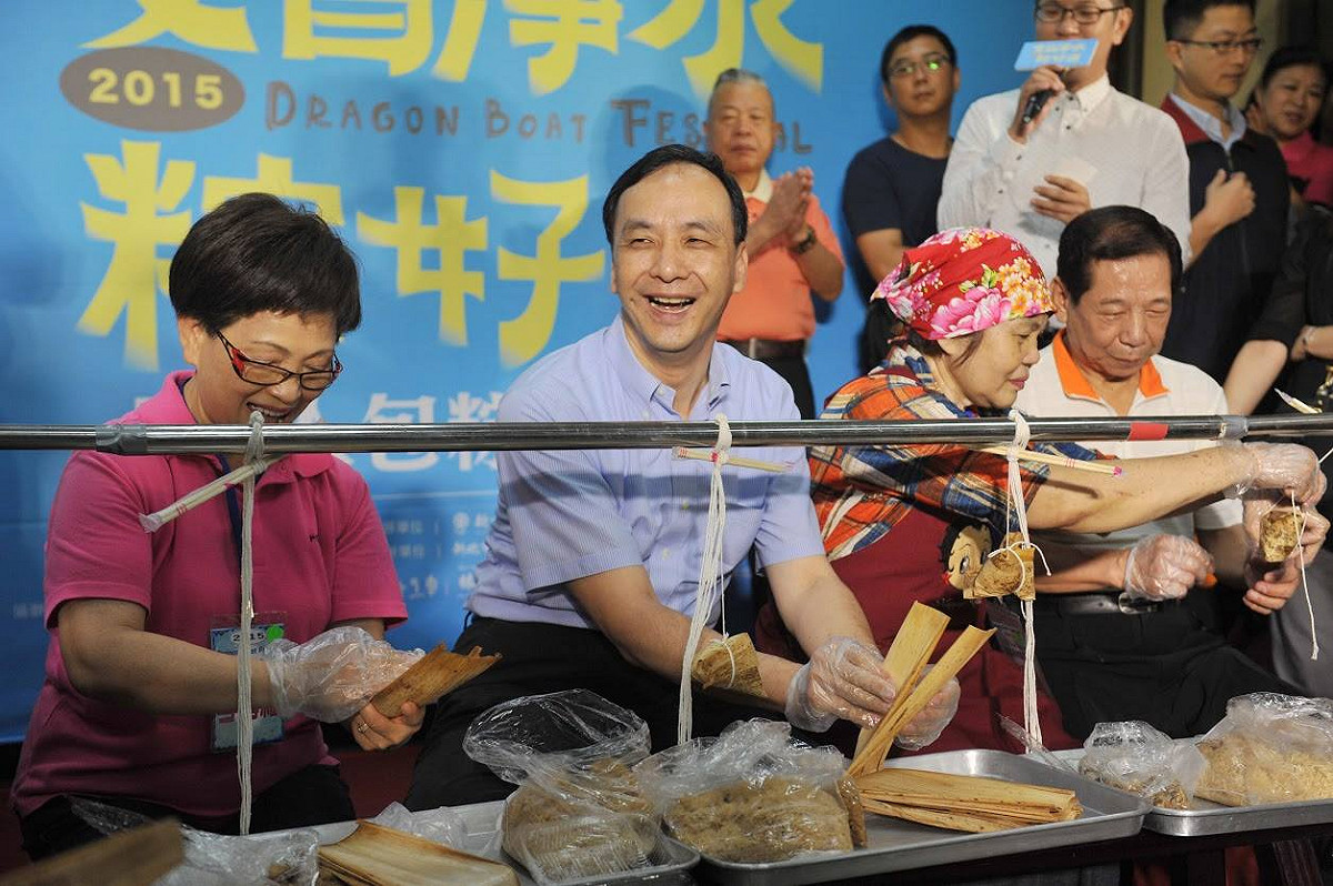 針對國民黨有無可能為立法院長王金平再修黨內規則，主席朱立倫只重申，要尊重王金平，一切提名都按制度來。圖：翻攝自朱立倫臉書