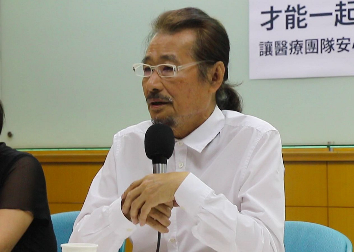 對於洪秀柱稱不能提中華民國，前民進黨主席施明德3日下午怒氣沖沖的表示，「請妳不要參選中華民國總統、不要擔任立法院副院長」！圖：符芳碩/攝