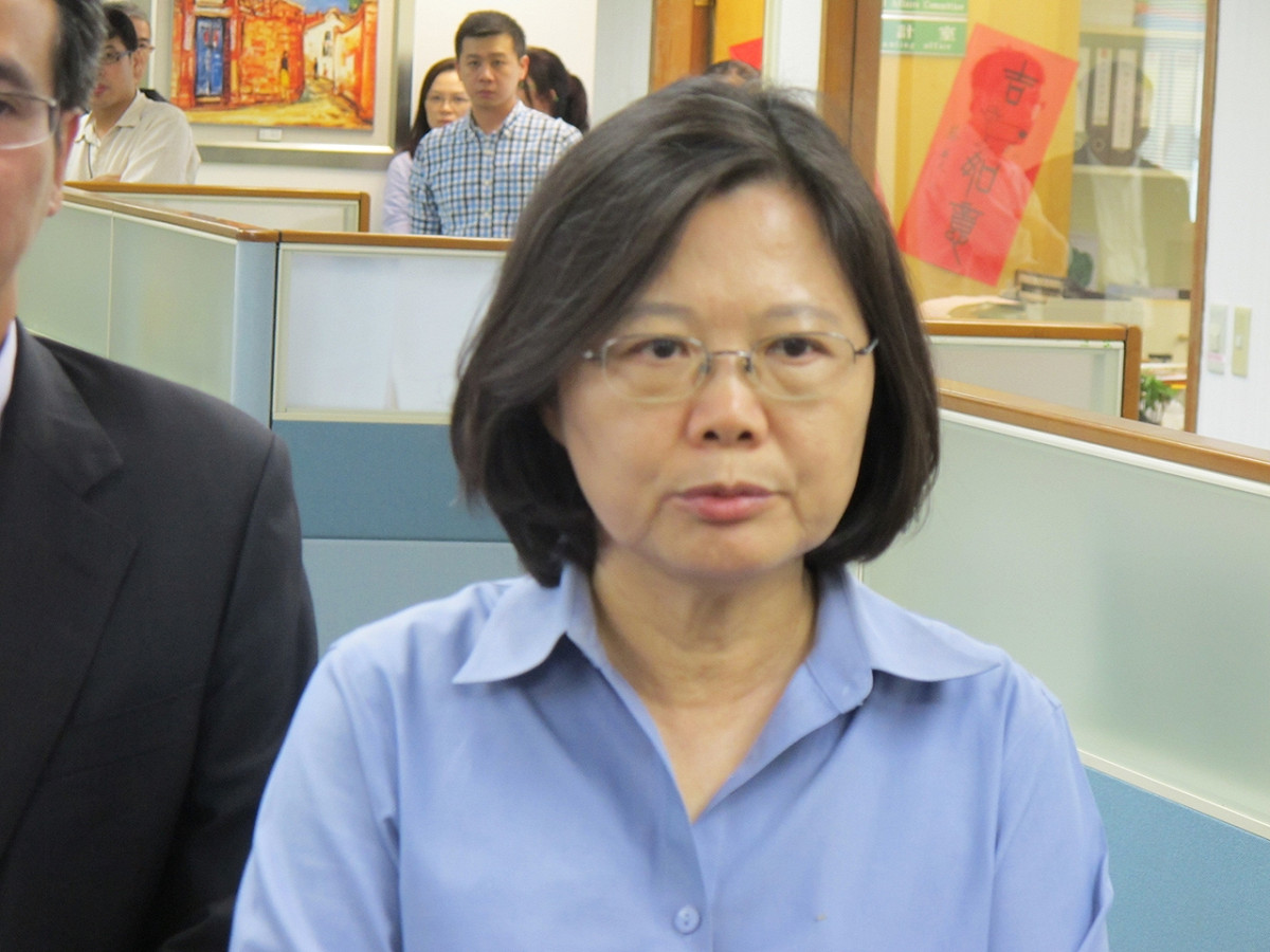 民進黨主席蔡英文2日表示，連戰的14年抗戰說，傷害台灣一些人歷史感情。圖：林朝億/攝