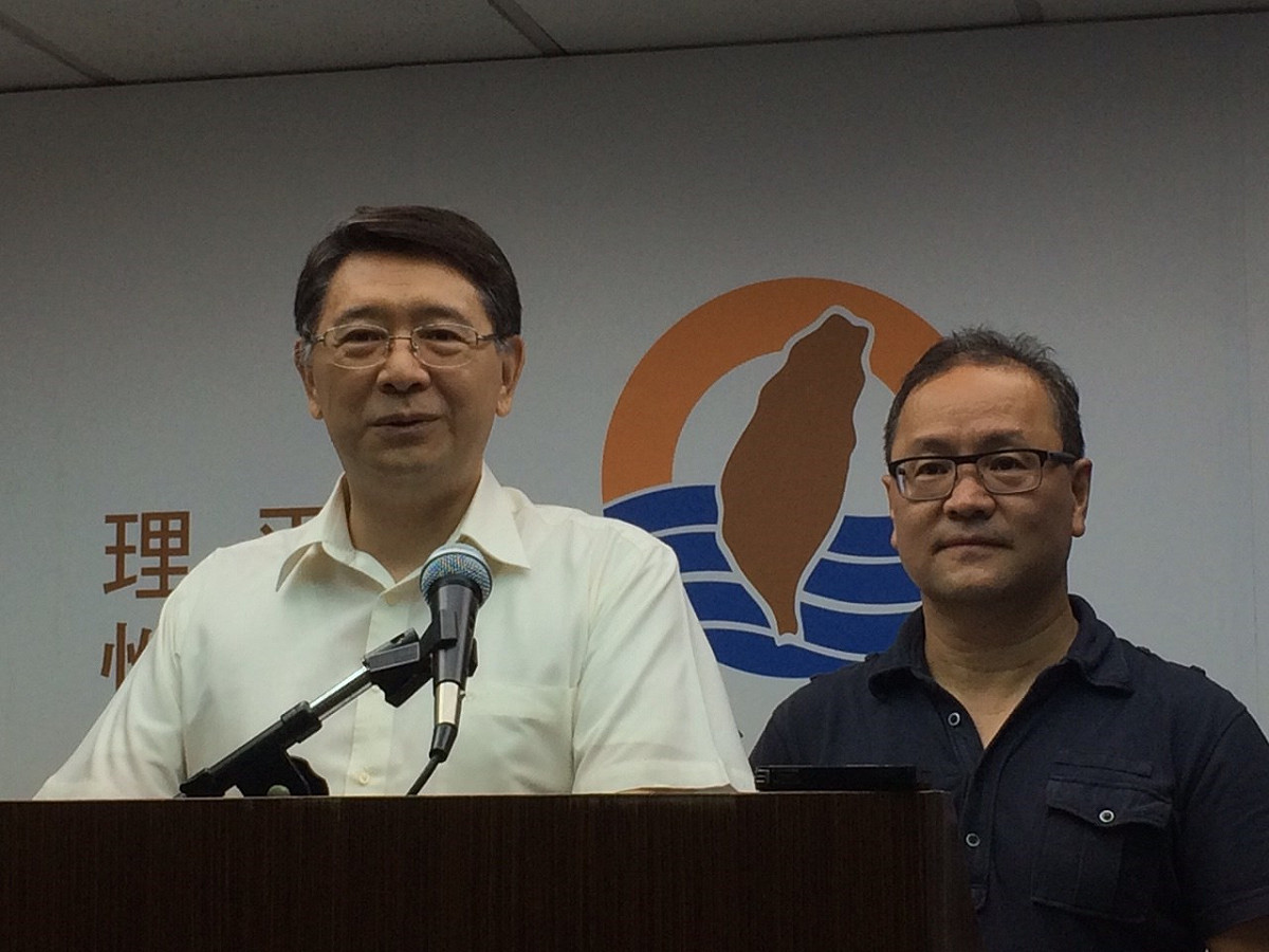 台聯8日下午召開記者會，感謝民進黨徵召的林靜儀在台中第5選區禮讓退選，未來會和時代力量秉持本土團結的原則繼續協調。圖：符芳碩/攝