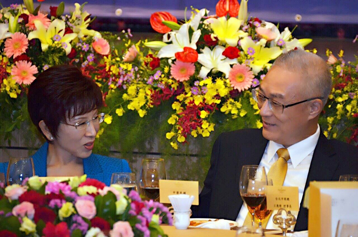 國民黨總統參選人洪秀柱30日強調，明年1月的選票上一定有「洪秀柱」這3個字。圖：翻攝自洪秀柱臉書