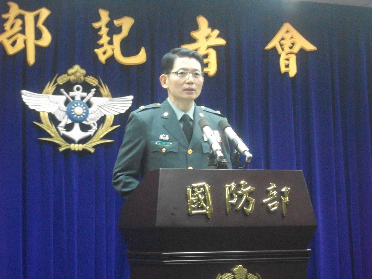 國防部發言人羅紹和少將9日下午表示，陸軍二級上將、司令李翔宙已向國防部辦理退伍，但國防部長嚴明已予以慰留，並非媒體報導「請辭並申請退伍」。圖：新頭殼資料照片(涂鉅旻/攝)