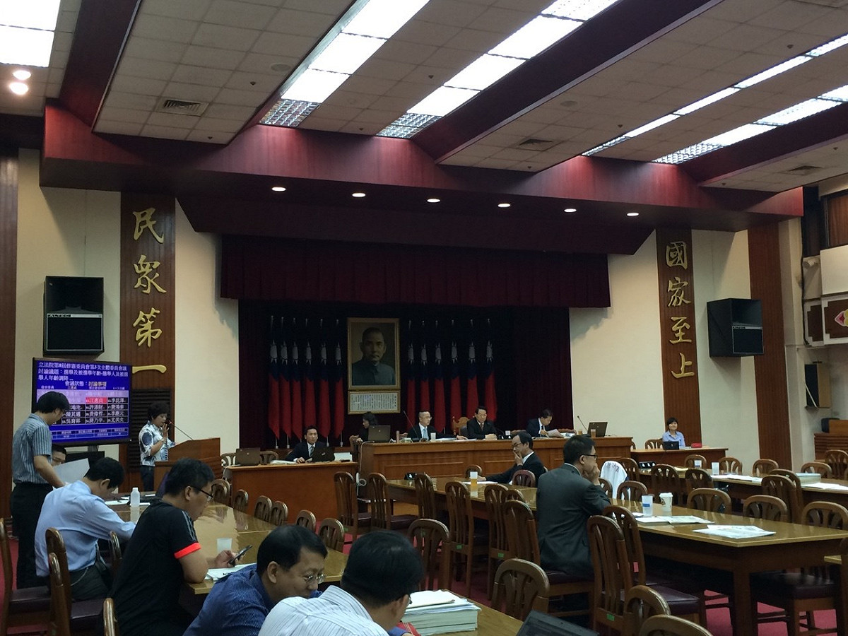 立院修憲委員會21日討論不在籍投票入憲議題，不過朝野沒有共識，最後仍將相關條文全數保留，送院會協商。圖：新頭殼資料照片