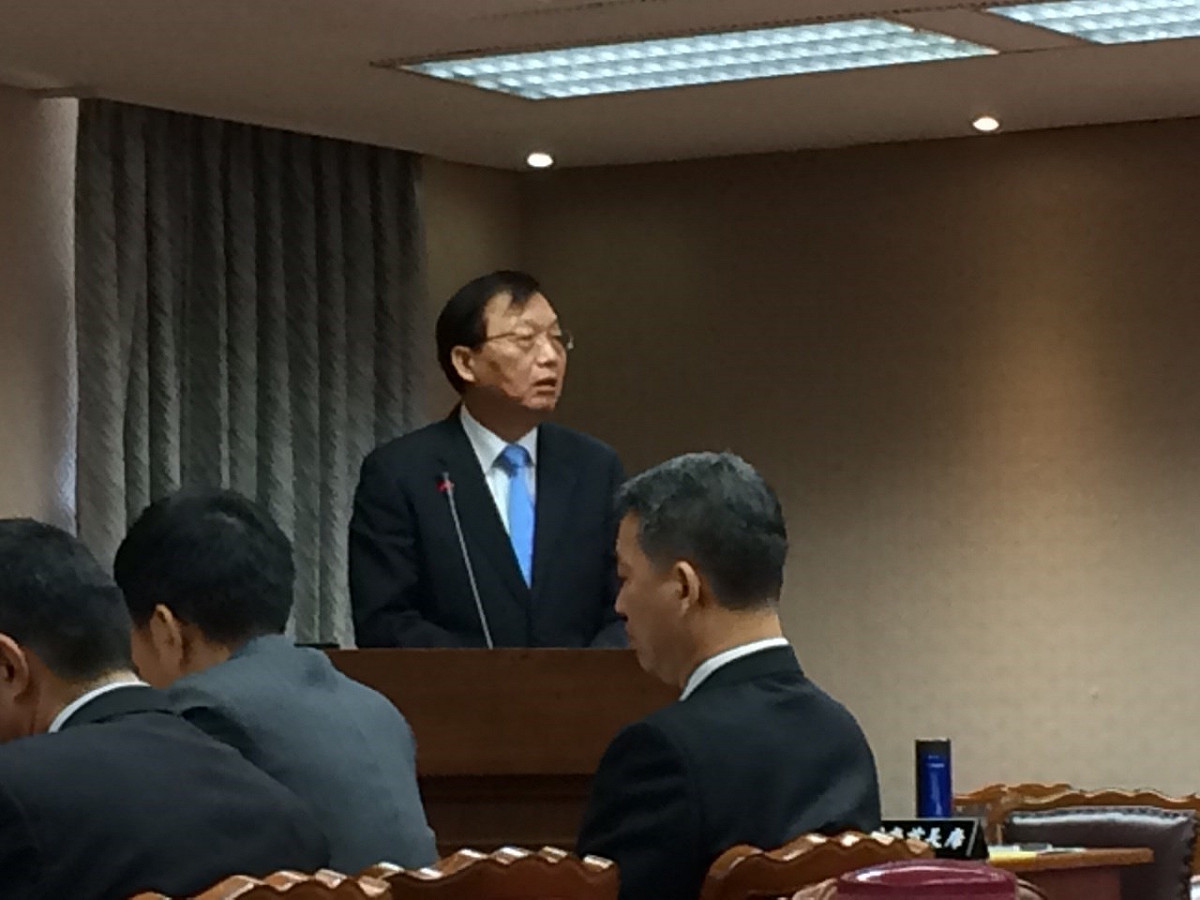 對於台灣遭到伊斯蘭國（IS）影片點名，內政部長陳威仁25日表示，「我們不會把馬放過去」。圖：符芳碩/攝