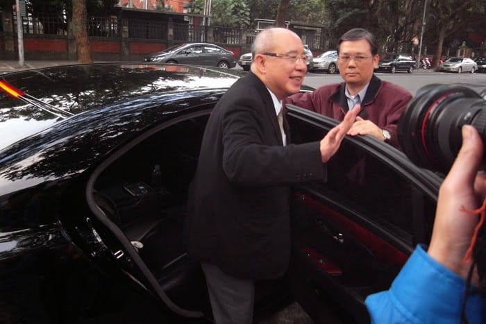 國民黨前主席吳伯雄7日表示，希望一切要以大我為重，意指支持朱立倫的換柱決定。圖：新頭殼資料照片