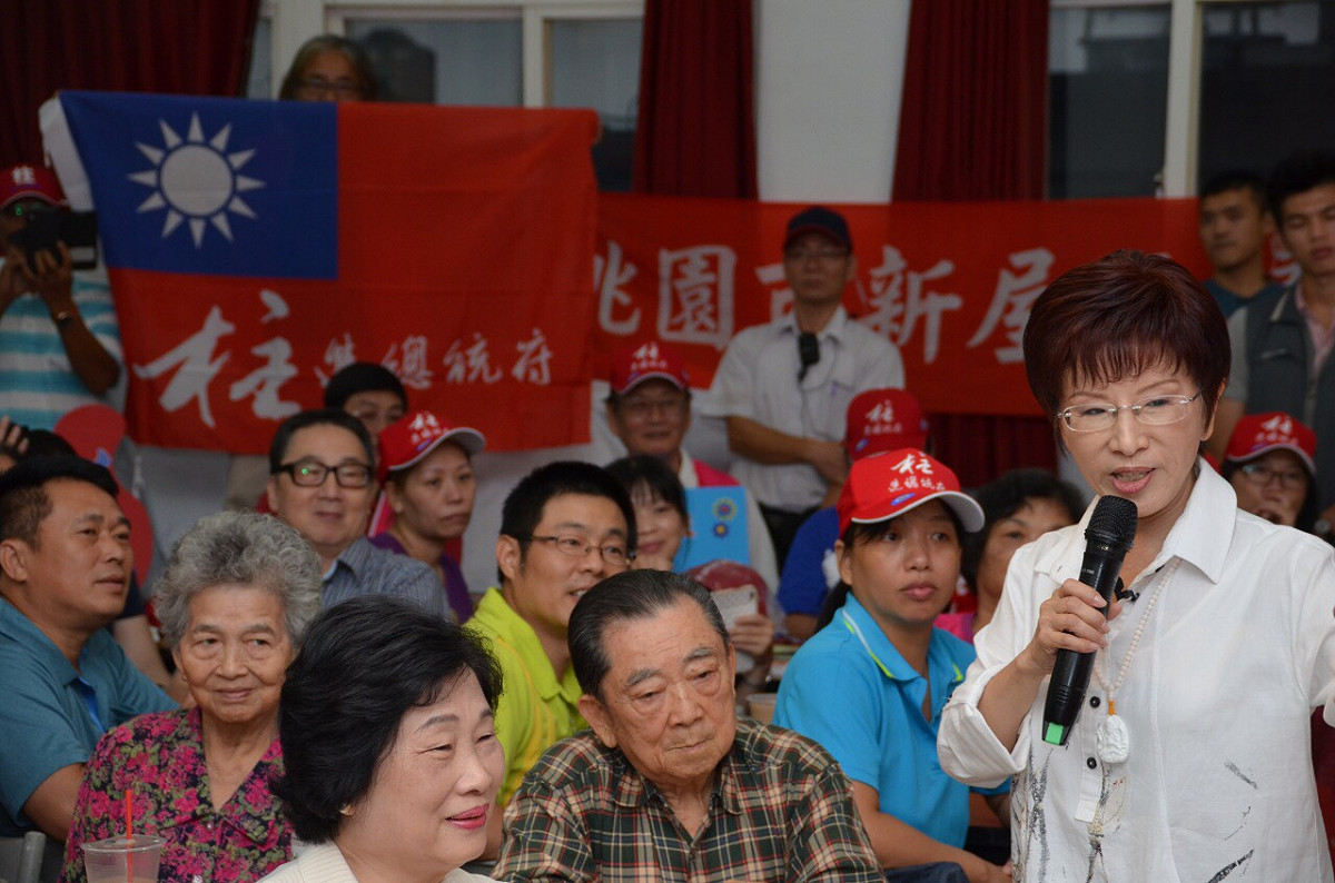 國民黨總統參選人洪秀柱26日在桃園展開密集拜票行程，分別於南、北桃園舉行地方幹部懇託會。圖：洪秀柱辦公室提供