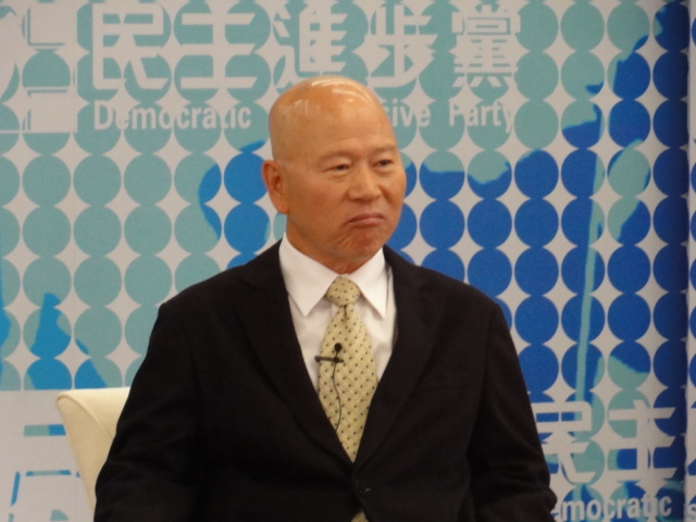 許信良倡議「大聯合政府」，他認為，不該讓兩岸問題、貪腐、轉型正義成為藍綠政治交鋒的議題。圖片：王鼎鈞/攝