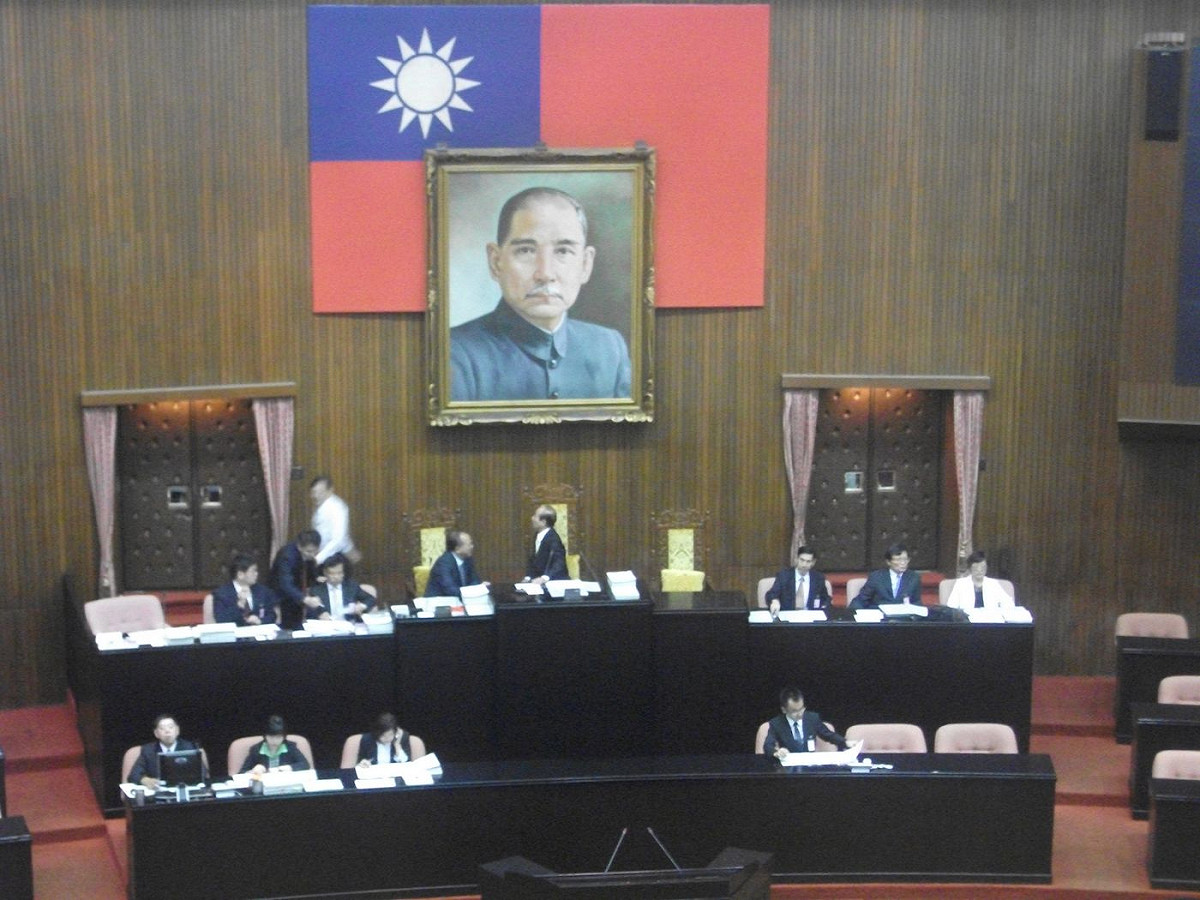 立法院會今（30）日通過國民黨團的提案，要求新任國防部長楊念祖、內政部長李鴻源、法務部長曾勇夫等人，在週四（8月1日）赴立法院外交與國防委員會進行專案報告。圖：涂鉅旻/攝