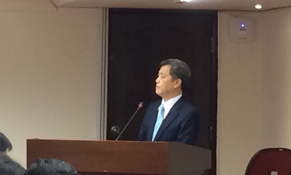 勞動部長陳雄文今(23)天對於加薪四法表示，他支持勞工參與企業利潤分享計畫。立法院社福衛環委員會也通過勞基法29條修正草案初審。圖：新頭殼資料照片