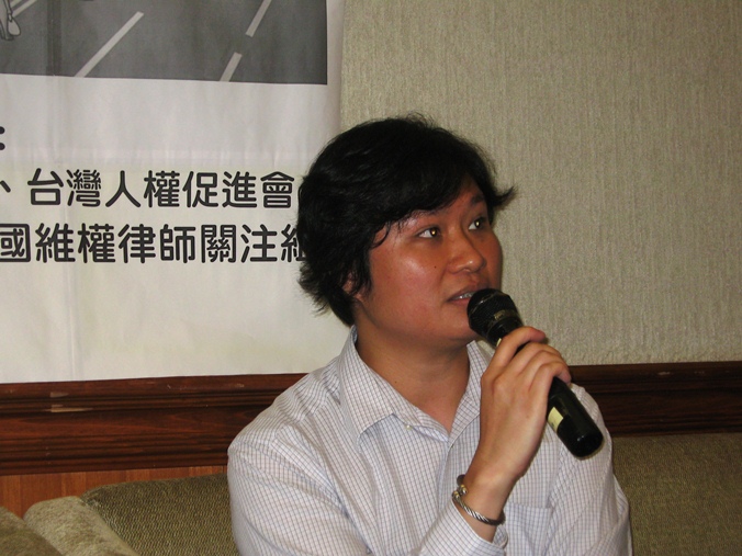 對於馬英九當上總統後避談平反六四議題，香港中國維權律師關注組執行秘書潘嘉偉3日表達強烈失望之意。