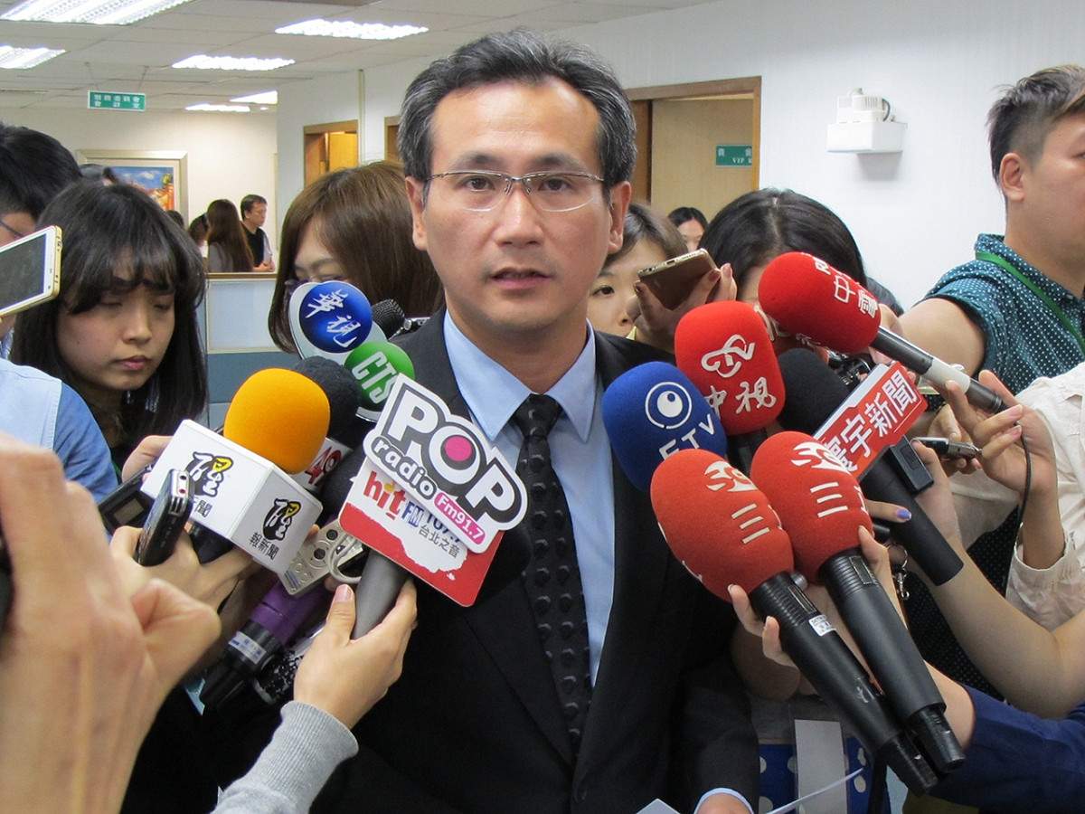 民進黨發言人鄭運鵬22日宣布啟動浪漫台三線活動。圖：新頭殼資料照片