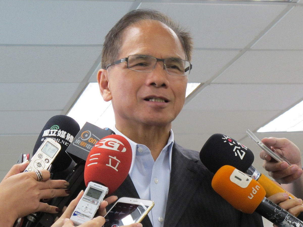 前行政院長游錫堃22日受訪時表示，應該繼續推動募兵制。圖：林朝億/攝