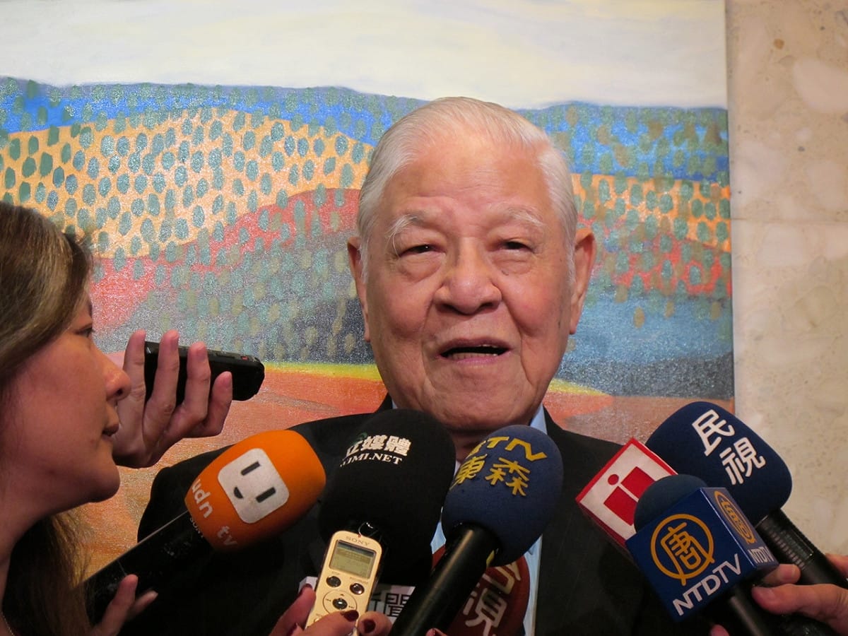 前總統李登輝14日表示，馬英九總統在馬習會前後都應該到立法院報告。圖：林朝億/攝