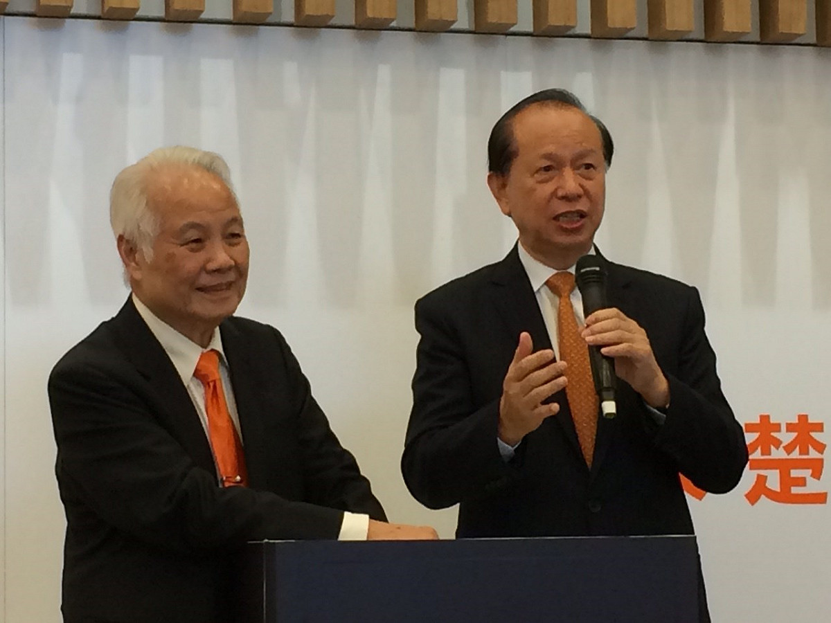 親民黨副主席張昭雄24日與黨秘書長秦金生公布不分區立委名單。圖：符芳碩/攝