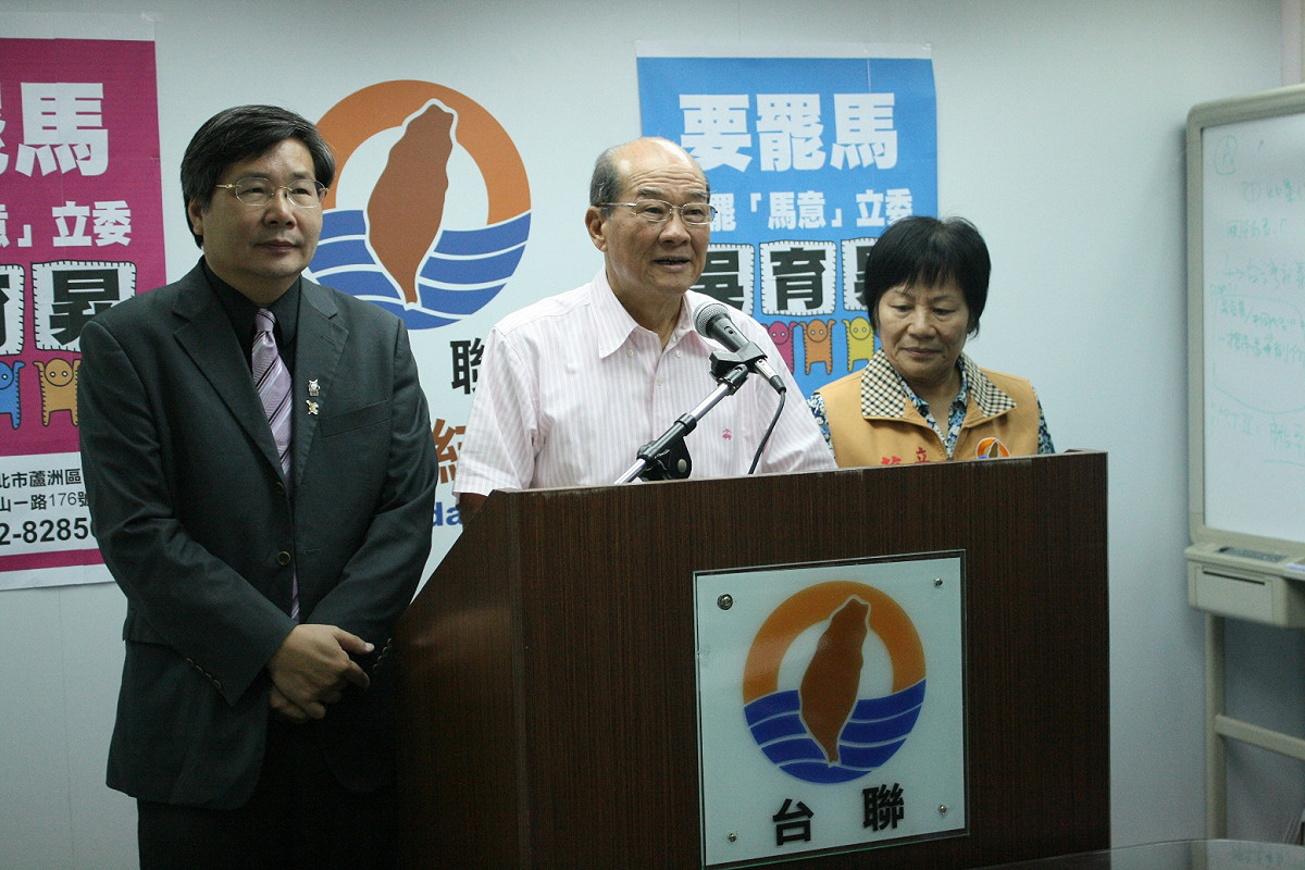 台灣團結聯盟主席黃昆輝14日批評行政院長江宜樺「換了位置，換了腦袋」。圖：新頭殼資料照片