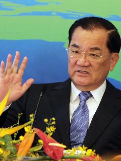 據聯合報報導，國民黨榮譽主席連戰非常關心立法院長王金平被指控涉入關說而引發的國民黨風暴。圖：中央社資料照片。