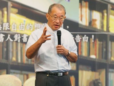 前監察院長王建煊26日建議，國民黨可比照柯P模式，請鴻海董事長郭台銘以無黨籍身份角逐2016總統大位。圖：中央社資料照片
