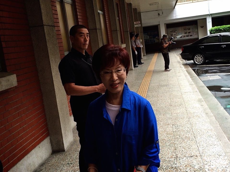周刊報導，立法院副院長洪秀柱對於可能「被搓掉」，公開向馬、朱、吳、王等黨內四天王喊話「一定會算帳」。對此，洪秀柱上午受訪時嚴正駁斥。圖：符芳碩/攝