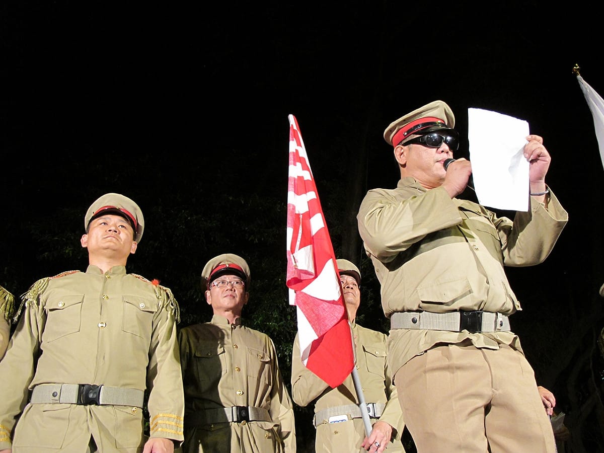 中華統一促進黨演「皇軍劇」諷刺抗議課綱微調學生。圖：林朝億/攝