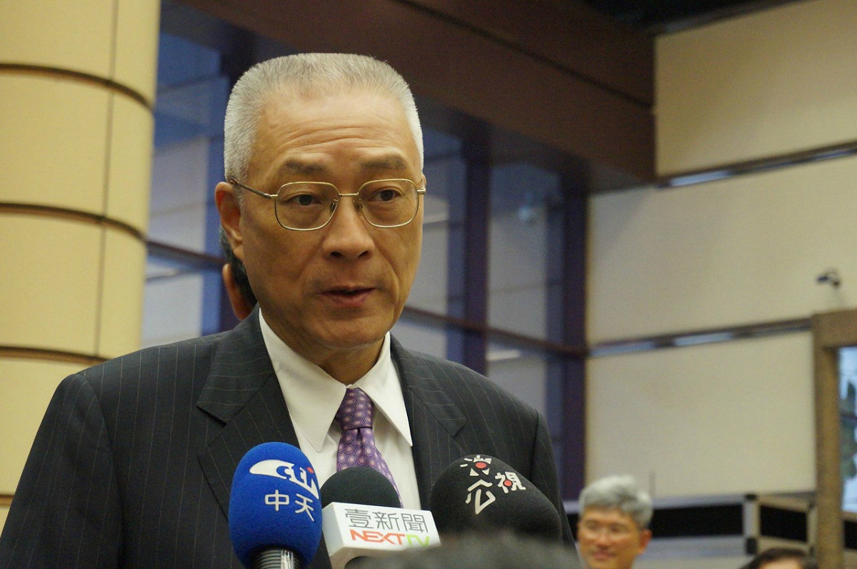 副總統吳敦義今(14)日對蔣偉寧的辭職表示惋惜，也尊重他的決定。 圖：尤騰輝／攝。