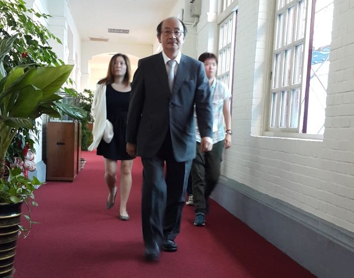 民進黨團總召柯建銘31日表示，對於國民黨未在黨團協議簽字感到遺憾。圖：符芳碩/攝