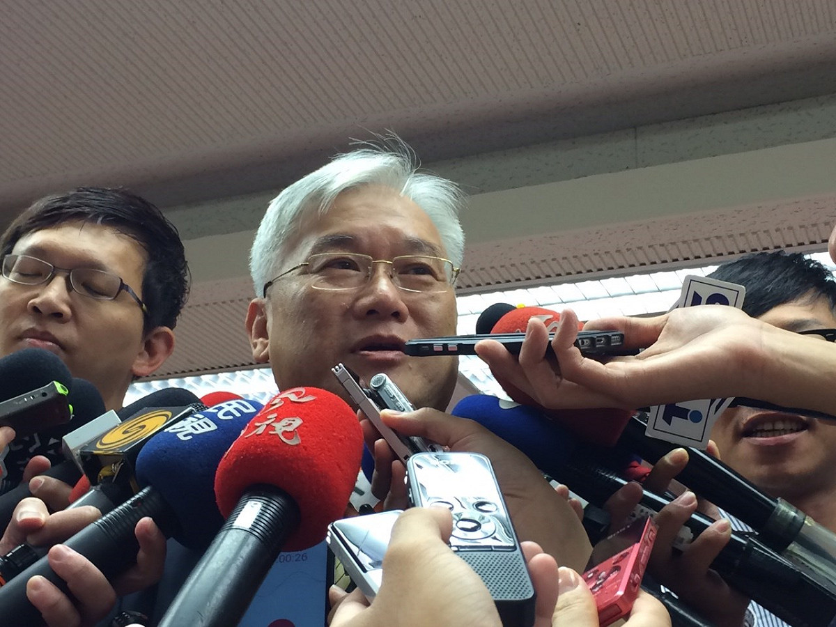 陸委會主委夏立言9日說，馬英九在閉門會議上有「詳盡說明」一中各表。圖：符芳碩/攝