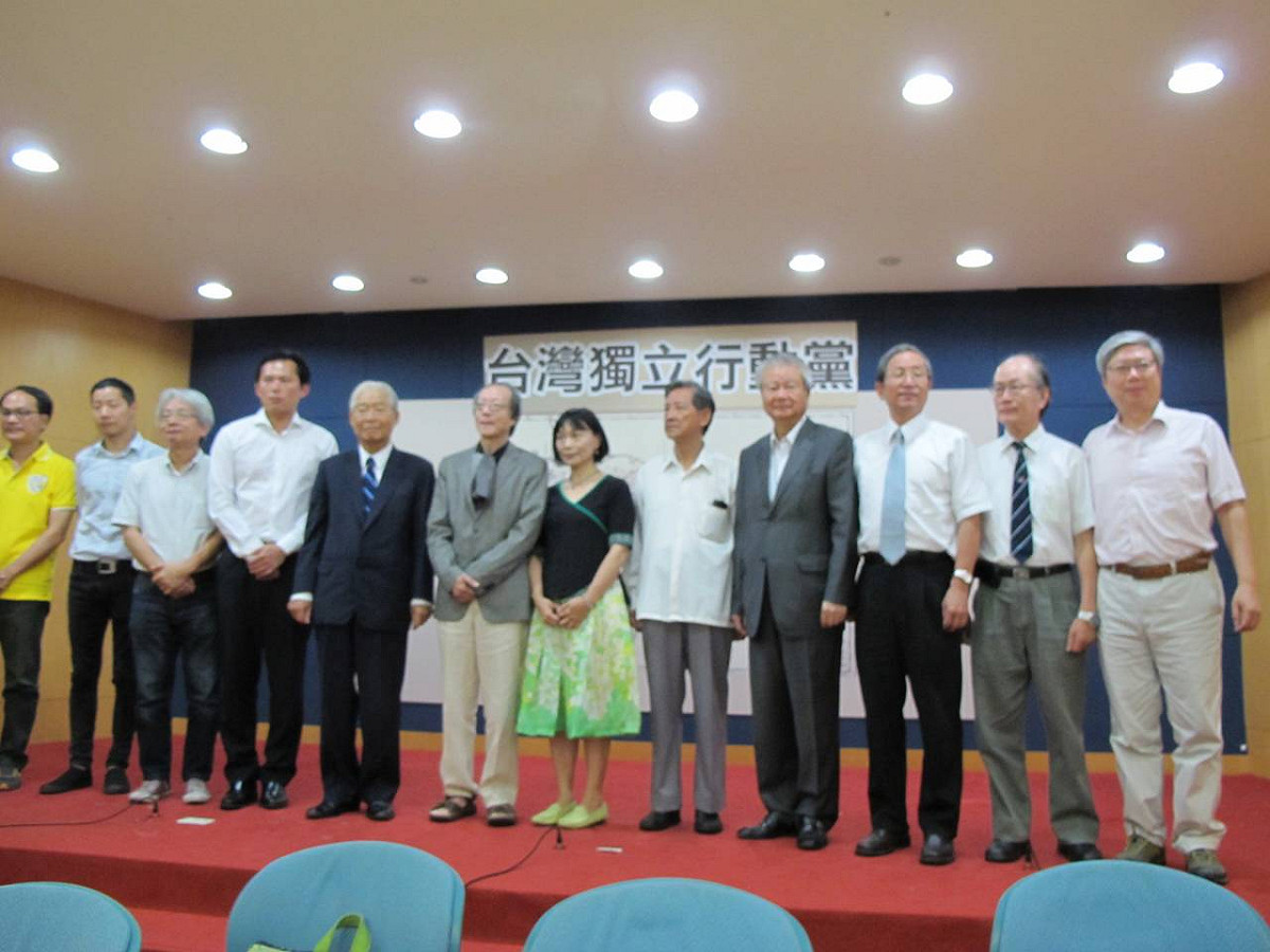 台獨行動黨10日召開記者會宣布暫不組黨、支持時代力量。圖：林朝億/攝