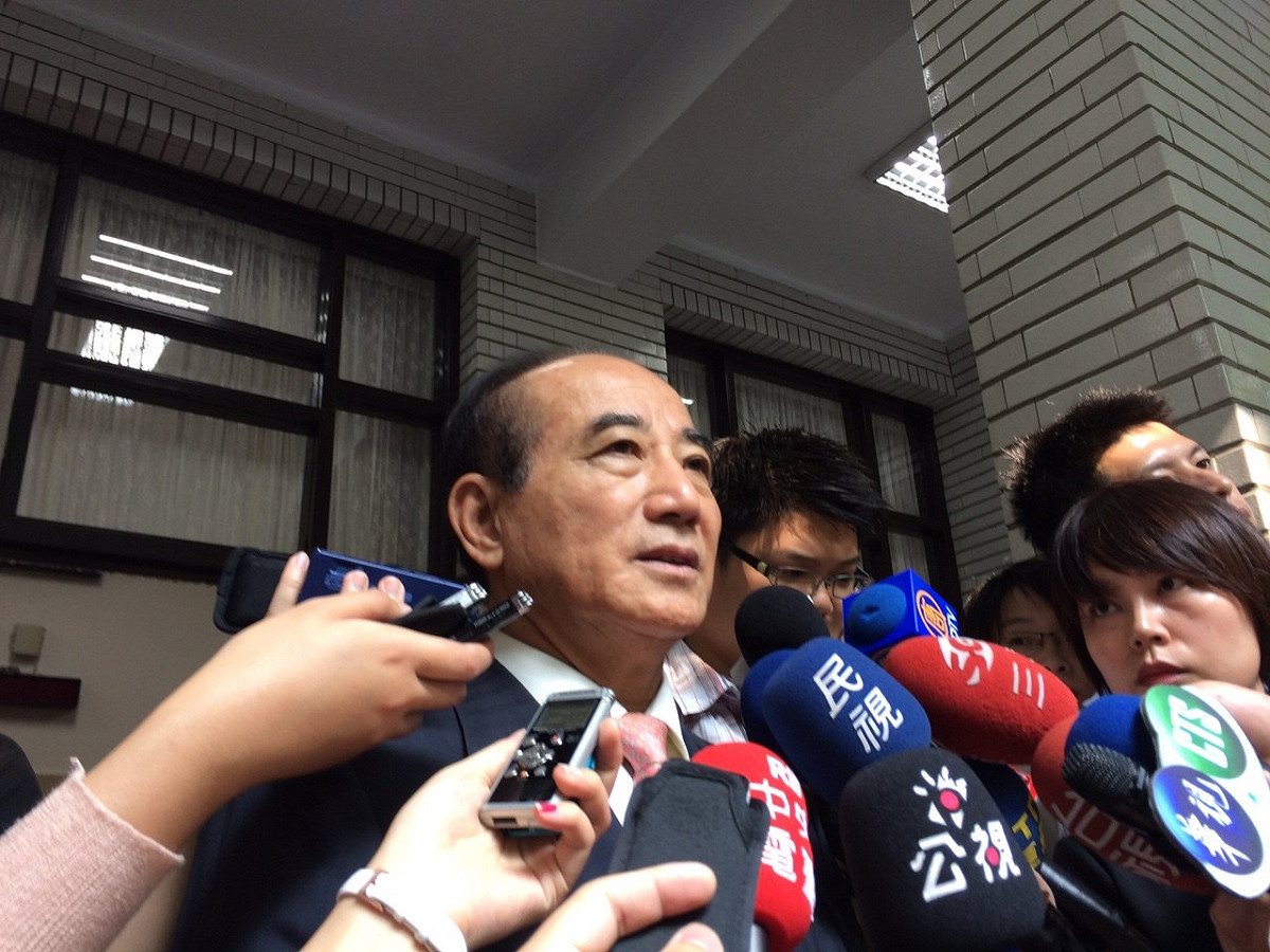 立法院長王金平22日上午說，上週有和朱立倫見面談輔選，不過，沒談續留立院的事。圖：符芳碩/攝