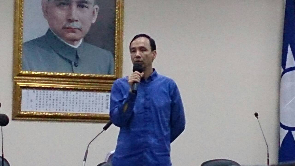 國民黨主席朱立倫16日表示，自己若是因為怕輸才不參選總統，「我就根本不需要來擔任這個最吃力不討好的黨主席。」圖：邱珮文/攝
