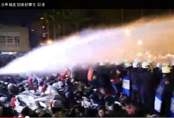 行政院長江宜樺下令鎮壓占領行政院的學生，被批評將成為她一輩子的夢魘。