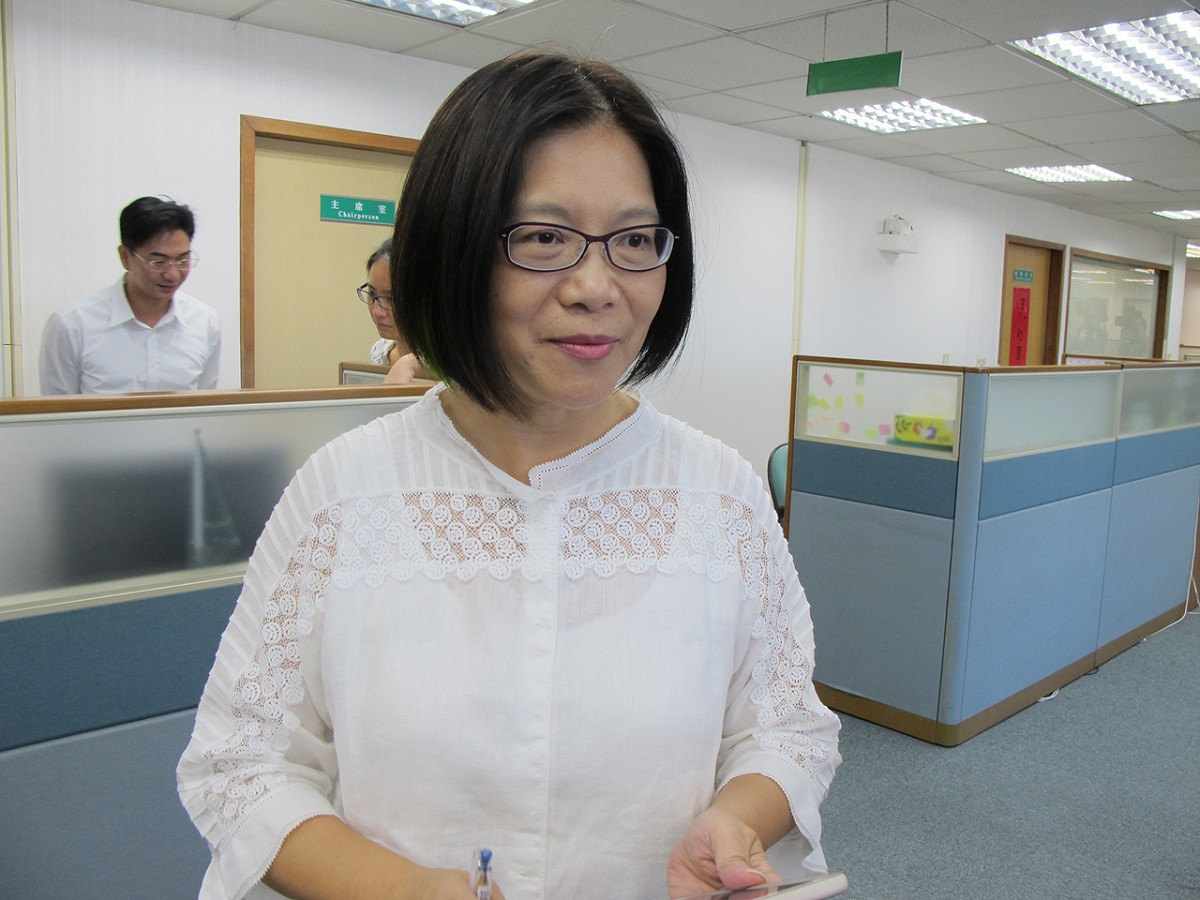 民進黨立委高志鵬9日表示，他要把時間省下來跑行程，不會出席國慶。圖：林朝億/攝