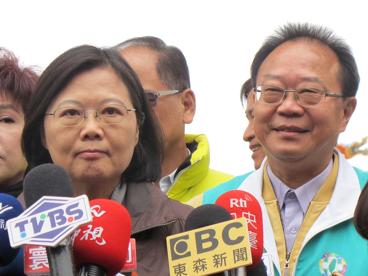 民進黨總統候選人蔡英文18日表示，對於總統、副總統辯論，民進黨都排除困難，把週末造勢時間空出來了。圖：林朝億/攝