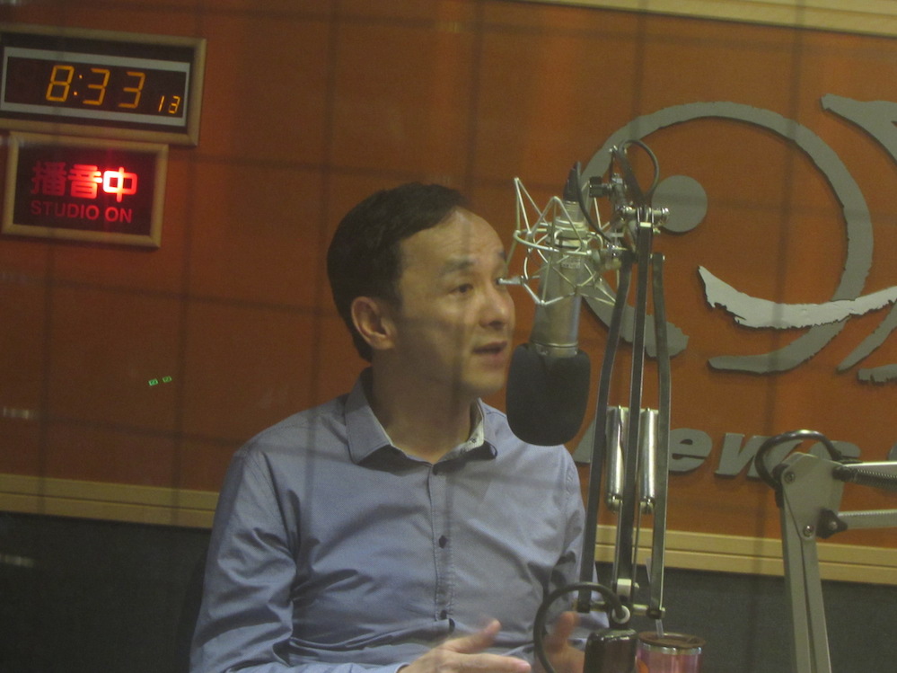 國民黨總統參選人朱立倫17日接受電台專訪時表示，只要延續兩岸和平政策，朱習會就是水到渠成，「明年我當選的話，必然可以推動朱習會。」圖：邱珮文/攝
