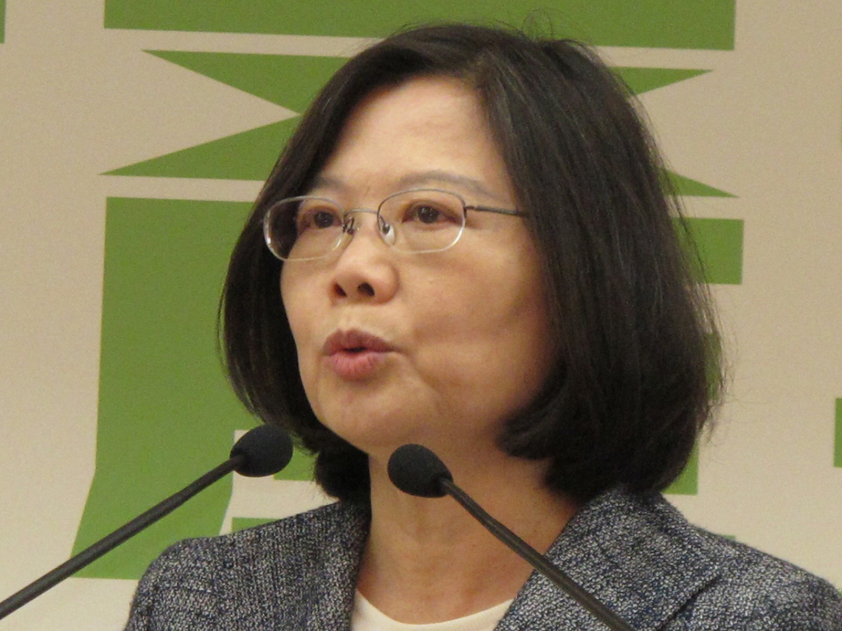 民進黨總統候選人蔡英文10日表示，執政後民進黨政府絕對不會減少陸客來台的總量。圖：林朝億/攝
