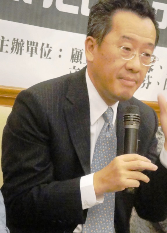 積極爭取參選台北市長的律師顧立雄，今（2）日下午反駁柯文哲對民進黨和選舉的看法。圖：新頭殼資料照片