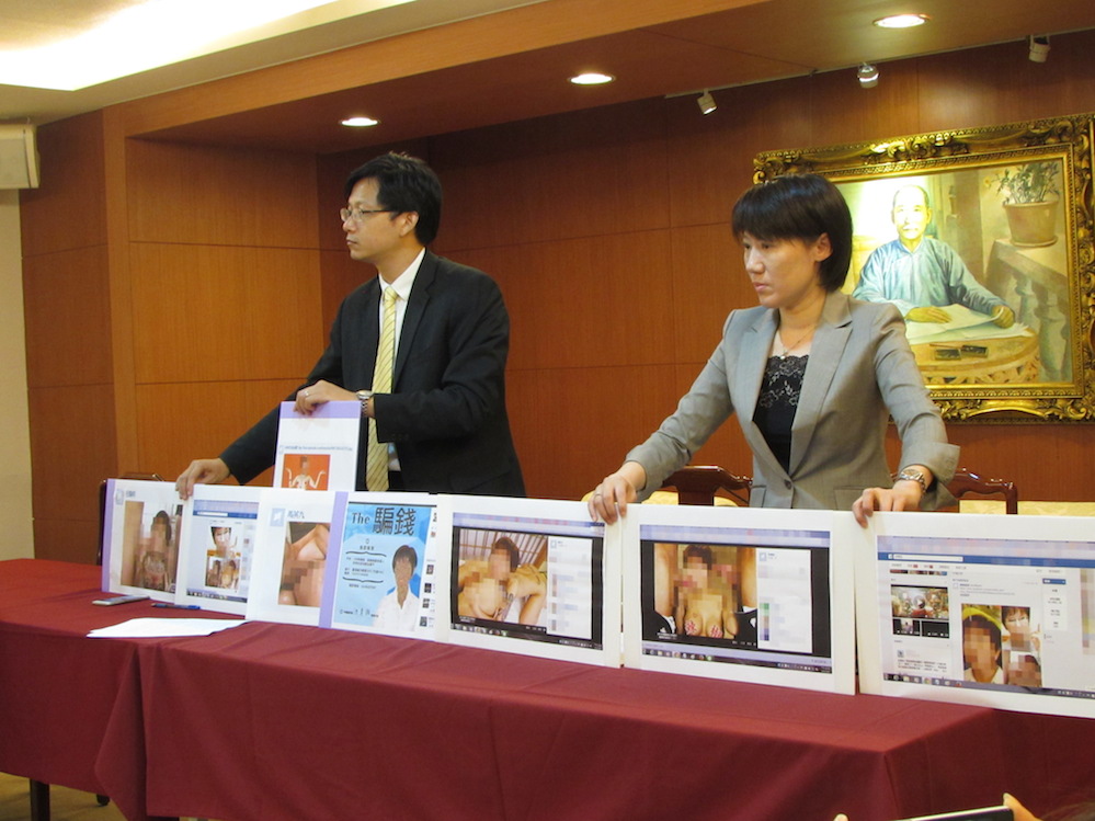 國民黨總統參選人洪秀柱近2個月飽受網路猥褻合成照片騷擾，競選辦公室14日上午召開記者會嚴厲譴責，並宣布已向警方報案。圖：邱珮文/攝