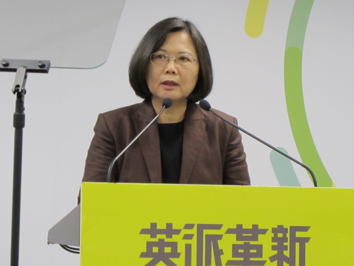 民進黨主席蔡英文4日發表教育政策時指出，不會減少陸生來台數目。圖：林朝億/攝